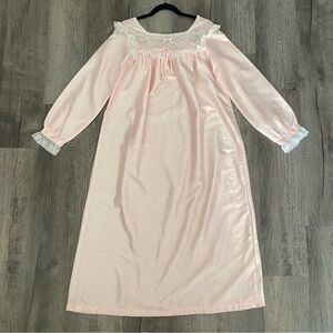 Vintage Cottagecore Pink Laced Nightgown